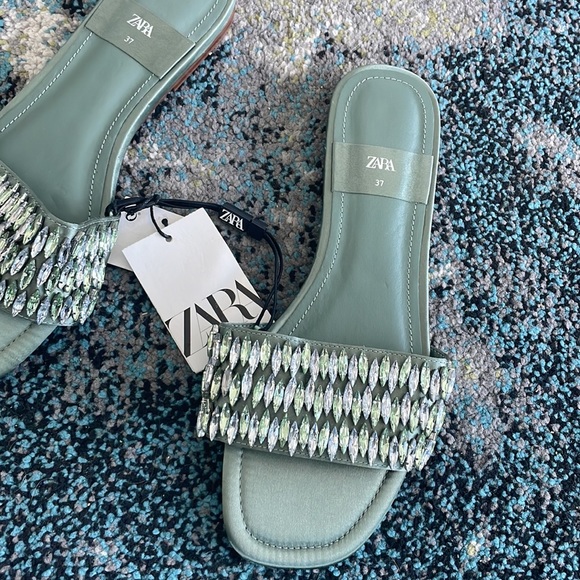 NEW WITH TAGS NEVER WORN ZARA SAGE GREEN & SILVER CRYSTAL JEWEL SANDAL SIZE 37 - Picture 2 of 5